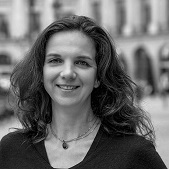 Karine Warman, property hunter Paris 3